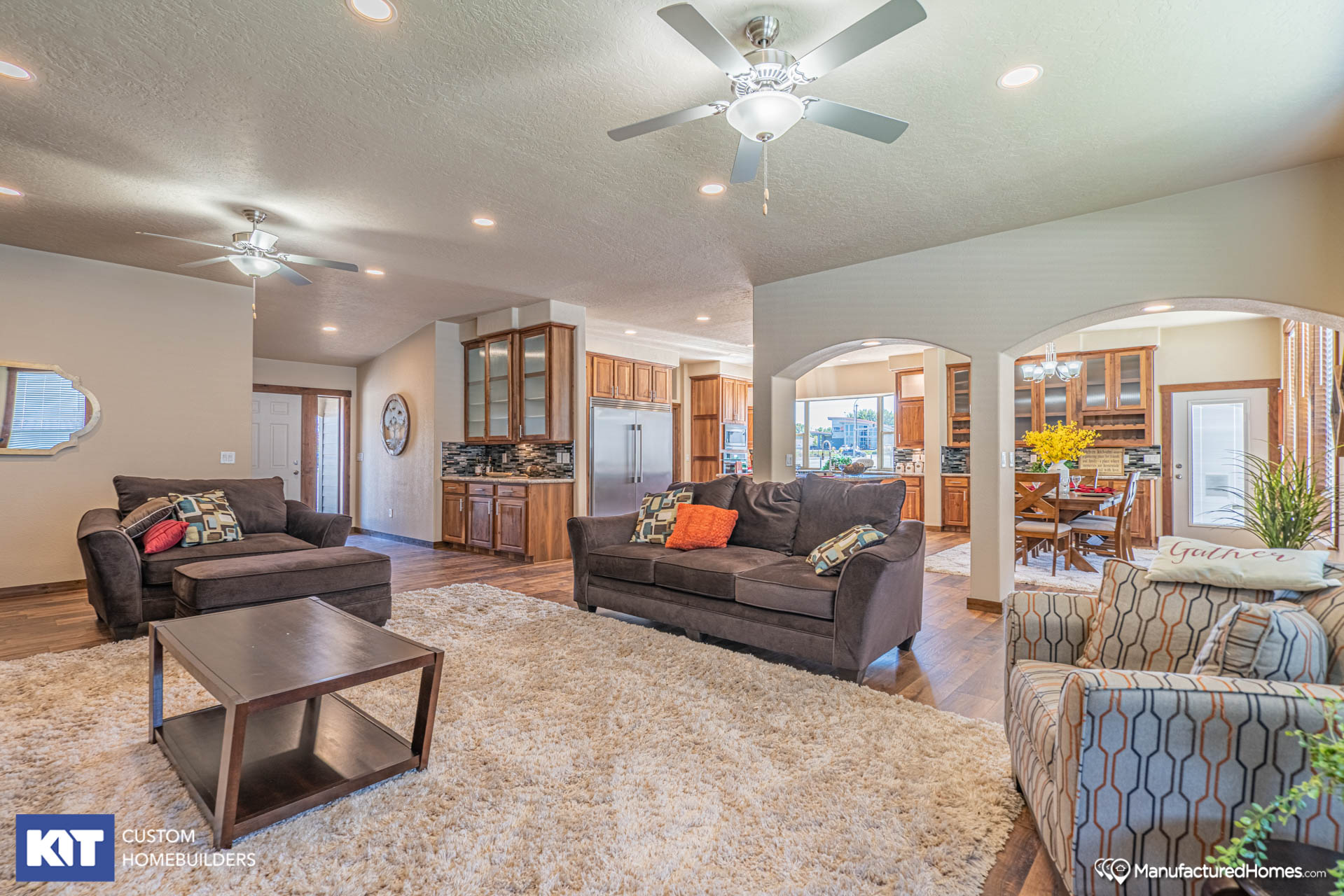 Grand Manor / 60133 by Gillespie Homes